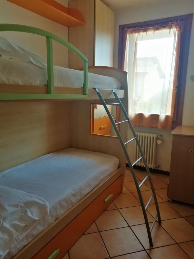 IseoLakeRental - Appartamento Chiara Riva di Solto Esterno foto